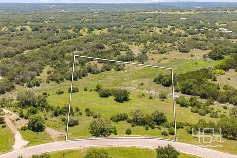 26 Coastal Loop Dr, Johnson City, TX 78636