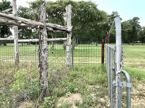 1672 Sayers Rd, Bastrop, TX 78602 photo 8