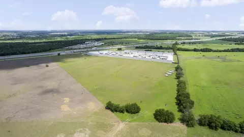 View/Area - 6100 N Interstate 35, Georgetown, TX 78626 photo 3 of 7