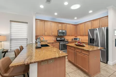 Kitchen - 100 Klondike Dr, Georgetown, TX 78633 photo 3 of 8