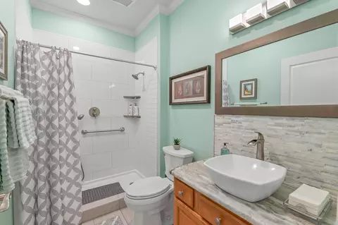 Bath - 100 Klondike Dr, Georgetown, TX 78633 photo 4 of 4
