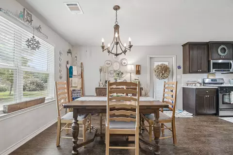 Dining - 596 Pleasant Grove Loop, Elgin, TX 78621 photo 2 of 2