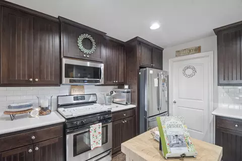 Kitchen - 596 Pleasant Grove Loop, Elgin, TX 78621 photo 2 of 4
