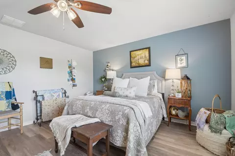 Bedroom - 596 Pleasant Grove Loop, Elgin, TX 78621 photo 2 of 7