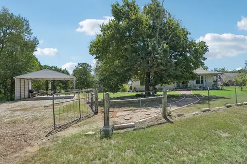 Exterior - 596 Pleasant Grove Loop, Elgin, TX 78621 photo 7 of 10