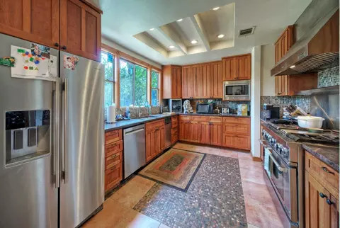 Kitchen - 2300 Robin Rd, Manchaca, TX 78652 photo 2 of 4