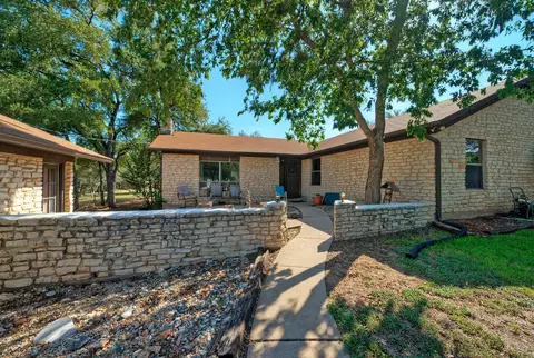 Exterior - 2300 Robin Rd, Manchaca, TX 78652 photo 3 of 12