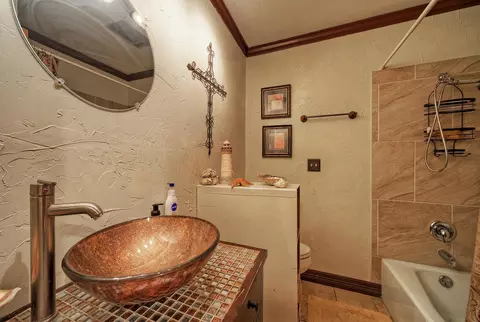 Bath - 2300 Robin Rd, Manchaca, TX 78652 photo 1 of 1