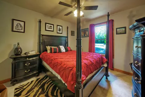 Bedroom - 2300 Robin Rd, Manchaca, TX 78652 photo 2 of 3