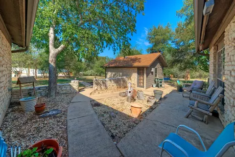 Exterior - 2300 Robin Rd, Manchaca, TX 78652 photo 4 of 12