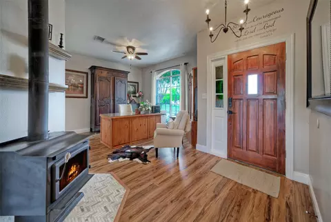 Entry Way - 511 Chaneys Xing, Bertram, TX 78605 photo 4 of 4