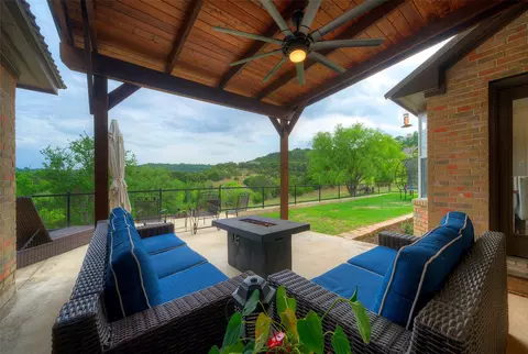 Exterior - 511 Chaneys Xing, Bertram, TX 78605 photo 5 of 8