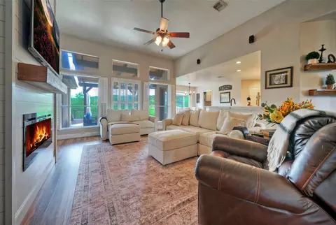 Living - 511 Chaneys Xing, Bertram, TX 78605 photo 2 of 4