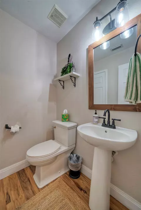 Bath - 511 Chaneys Xing, Bertram, TX 78605 photo 1 of 4