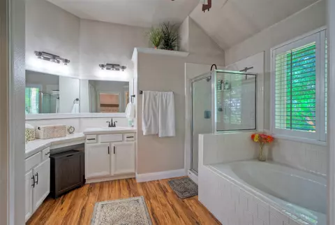Bath - 511 Chaneys Xing, Bertram, TX 78605 photo 3 of 4