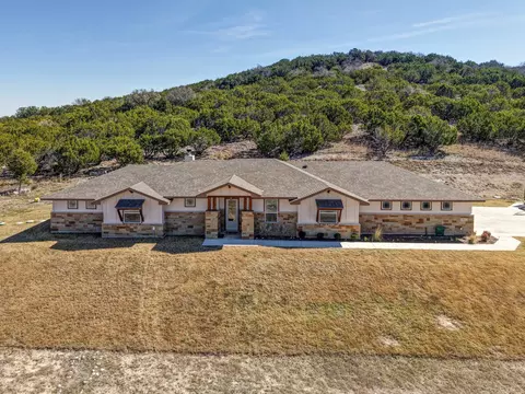 2807 Grimes Crossing Rd, Copperas Cove, TX 76522
