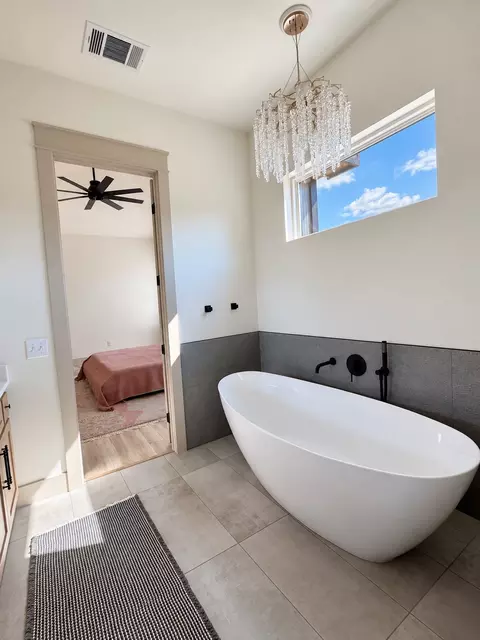 Bath - 219 Murphy Dr, Bertram, TX 78605 photo 4 of 5