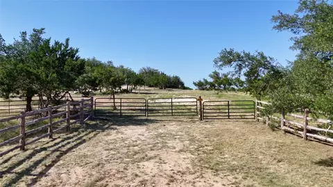8364 W Fitzhugh Rd, Dripping Springs, TX 78620