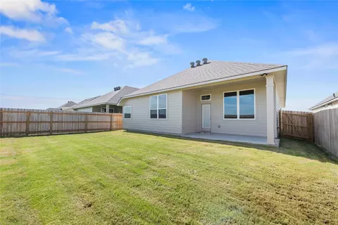 220 Gus Loop, Georgetown, TX 78626 photo 18