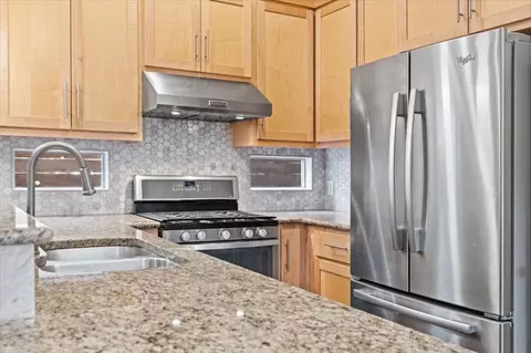 Kitchen - 1907 E 20th St, Austin, TX 78722 photo 4 of 4