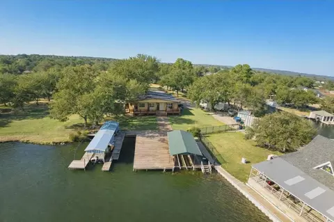 114 Shady Circle Dr, Sunrise Beach Village, TX 78643