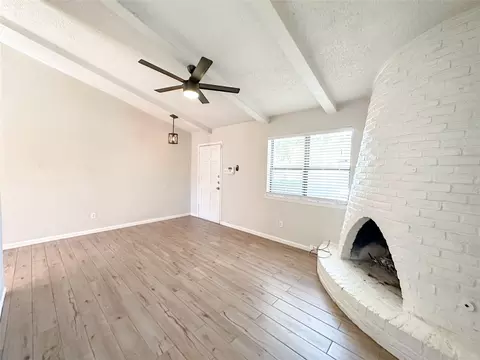 Living - 601 E Covington Dr #A & B, Austin, TX 78753 photo 6 of 8