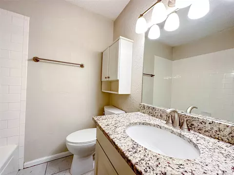 Bath - 601 E Covington Dr #A & B, Austin, TX 78753 photo 2 of 4
