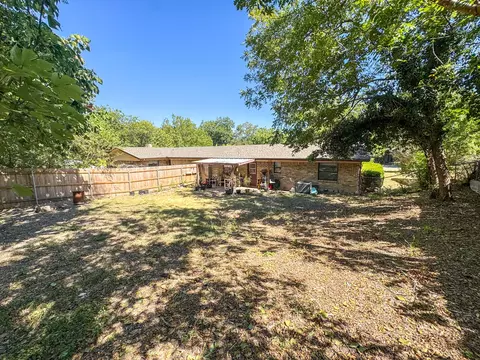 Exterior - 601 E Covington Dr #A & B, Austin, TX 78753 photo 5 of 6