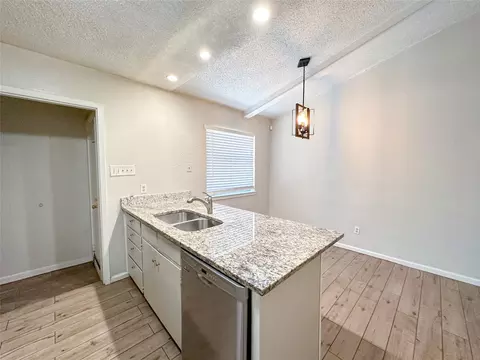 Kitchen - 601 E Covington Dr #A & B, Austin, TX 78753 photo 10 of 10