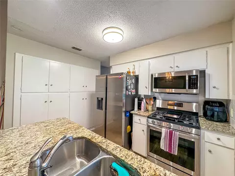 Kitchen - 601 E Covington Dr #A & B, Austin, TX 78753 photo 6 of 10