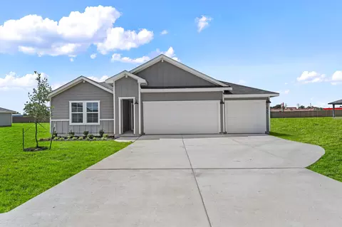 137 Union Pacific Dr, Cedar Creek, TX 78612