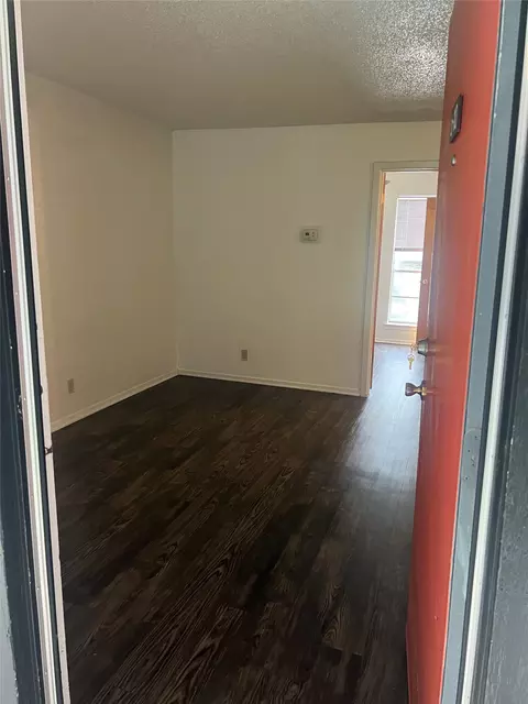 2803 Hemphill Park #B-110, Austin, TX 78705