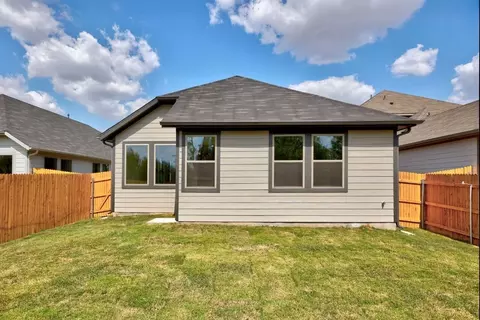 338 Bendecido Loop, Elgin, TX 78621 photo 22