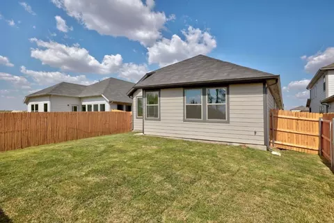 338 Bendecido Loop, Elgin, TX 78621 photo 24