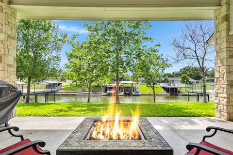 307 E Pheasant Rd, Highland Haven, TX 78654