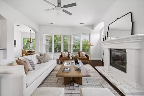 11600 Hunters Green Trl, Austin, TX 78732