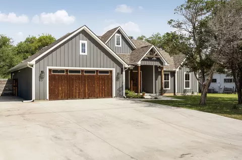 22212 Briarcliff Dr, Spicewood, TX 78669