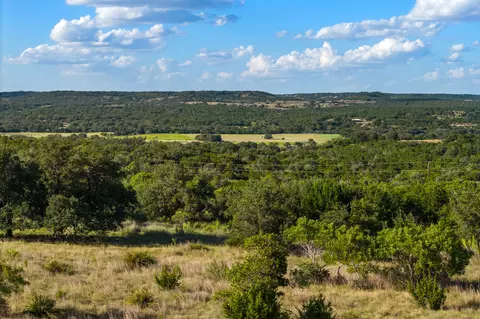 1051 Lipan Apache Run, Blanco, TX 78606 photo 9