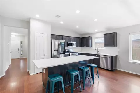 Kitchen - 4425 Chickasaw Ct, Austin, TX 78749 photo 2 of 4