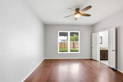 Bedroom - 4425 Chickasaw Ct, Austin, TX 78749 photo 2 of 6