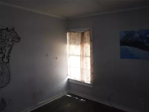 310 Houston St, Elgin, TX 78621 photo 8