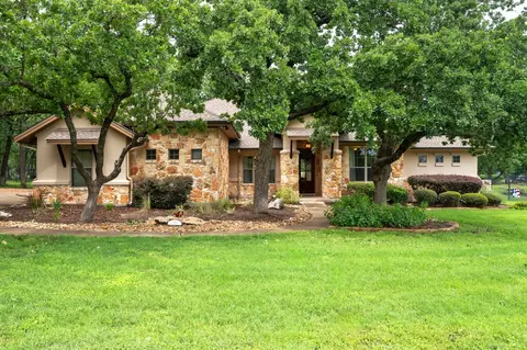 216 Independence Dr, Georgetown, TX 78633