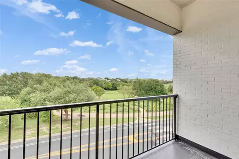 Exterior - 1937 E 38th 12 St #A, Austin, TX 78723 photo 3 of 9