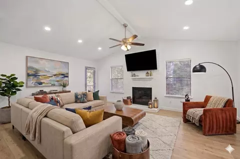 13016 Moorcroft Ln, Austin, TX 78729