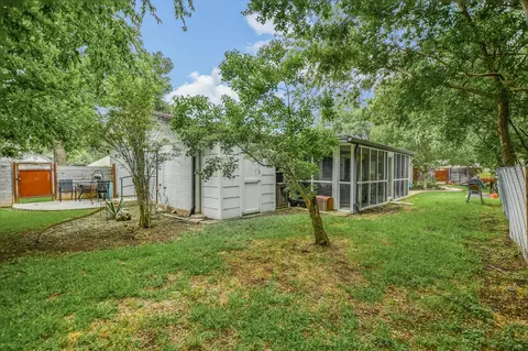 Exterior - 1601 E 19th St, Georgetown, TX 78626 photo 10 of 10