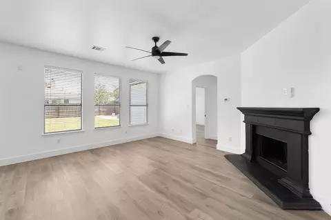 11124 Silo Valley Dr, Austin, TX 78754