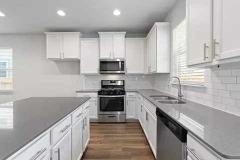 Kitchen - 457 Elephant Island Loop, Kyle, TX 78640 photo 2 of 5