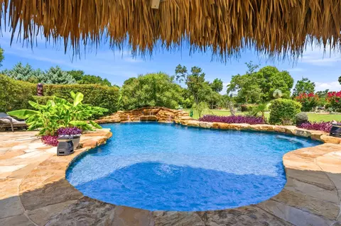 Exterior - 816 Brave Face St, Leander, TX 78641 photo 6 of 9