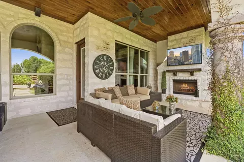 Exterior - 816 Brave Face St, Leander, TX 78641 photo 4 of 9