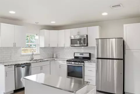5510 Manor Rd #A, Austin, TX 78723